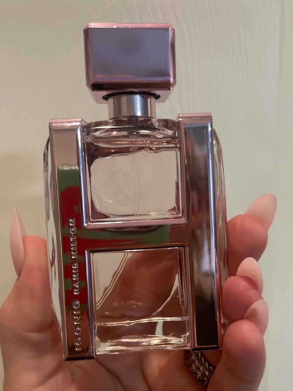 PARIS Hilton ICONIC 1oz High-Shine Pink Glass Perfume Bottle new w/o box